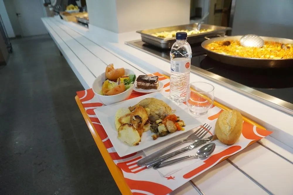 Hostel Alberg Pere Tarres Barcelona Spain