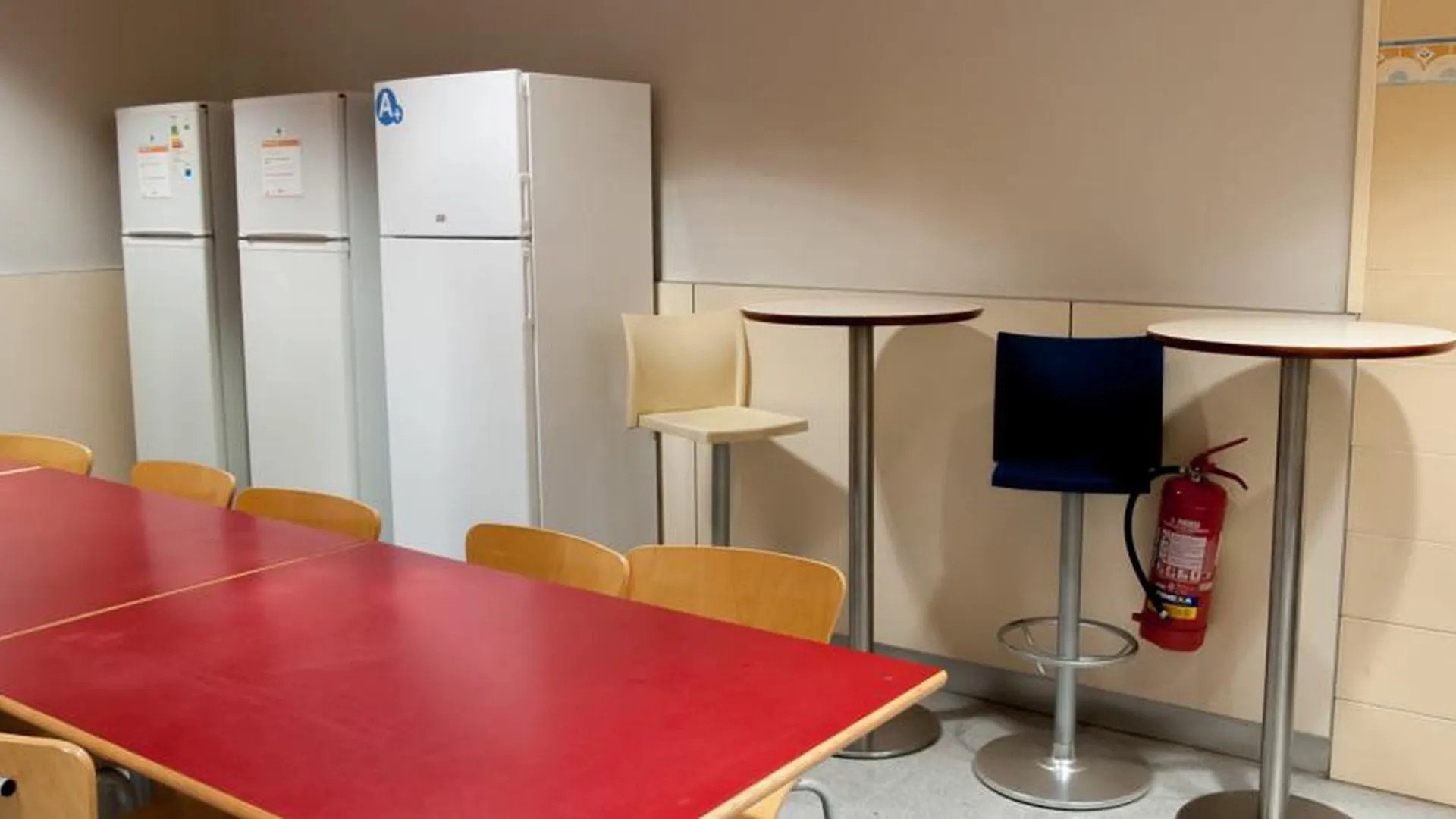 Alberg Pere Tarres Barcelona Hostel