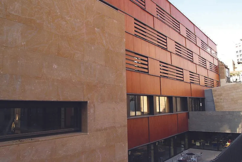 Hostel Alberg Pere Tarres Barcelona
