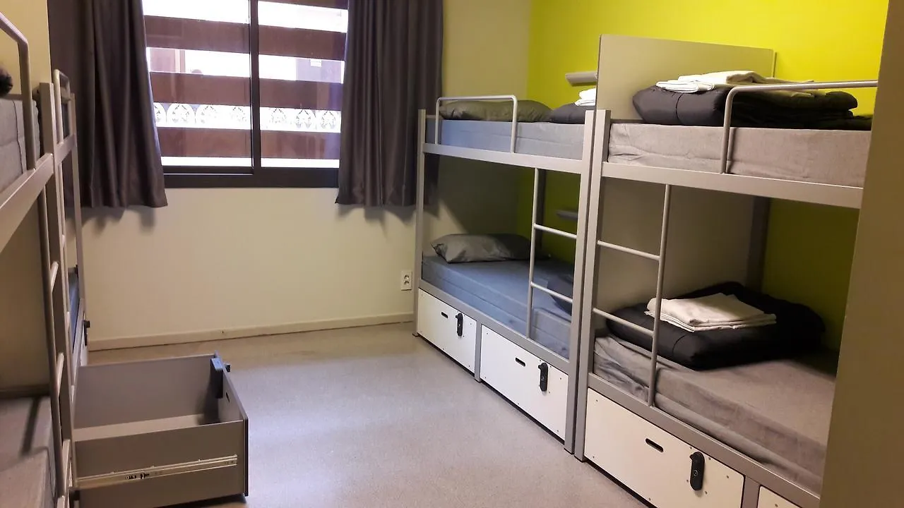 Hostel Alberg Pere Tarres Barcelona