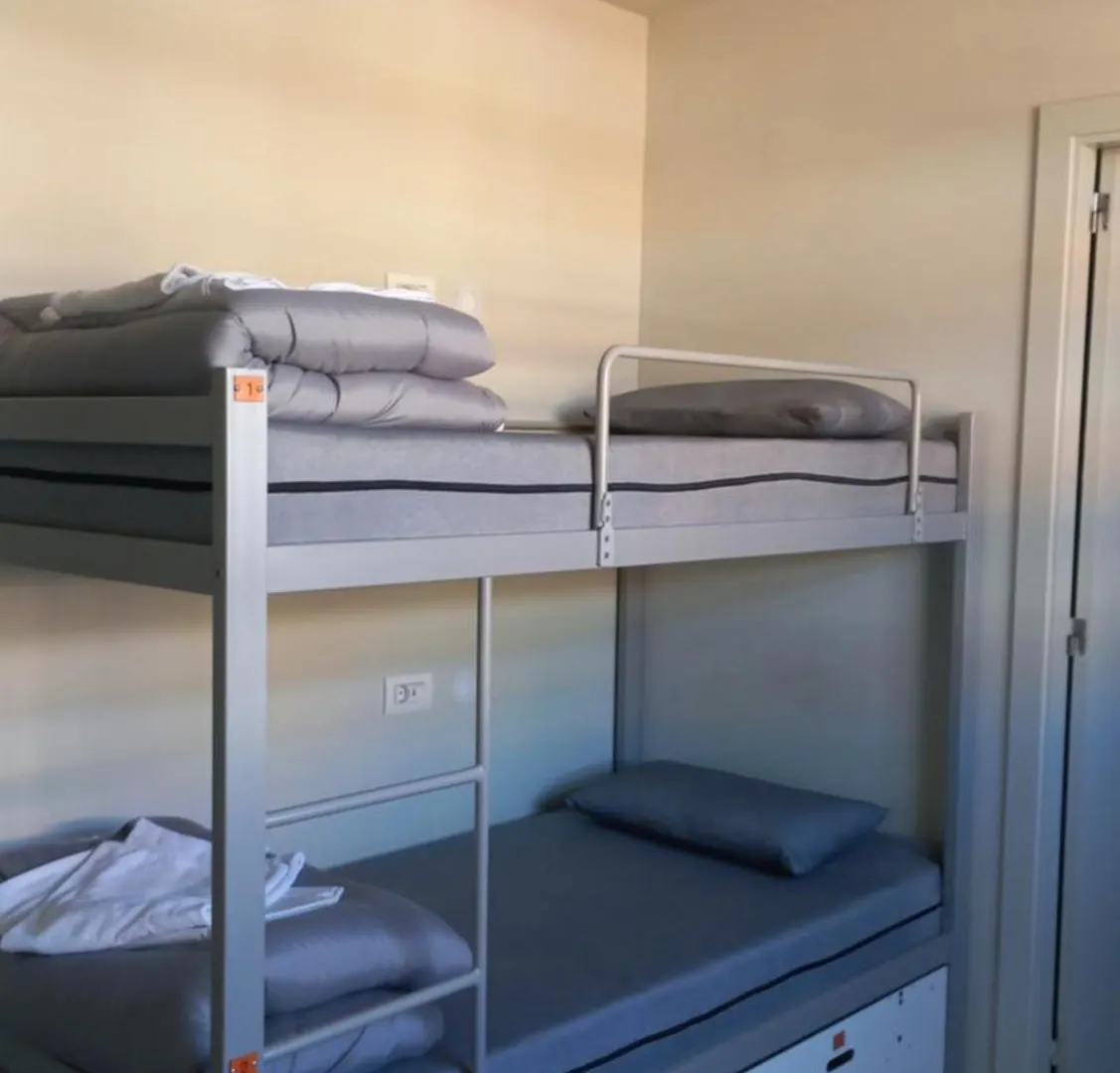 Hostel Alberg Pere Tarres Barcelona