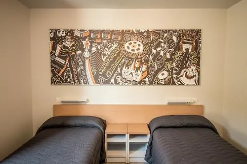 Hostel Alberg Pere Tarres Barcelona