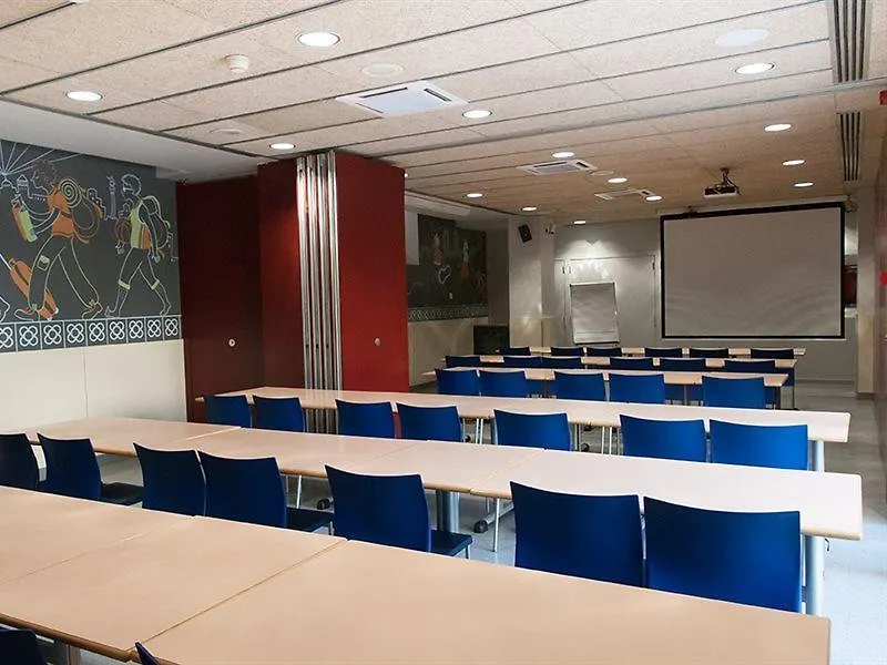 Hostel Alberg Pere Tarres Barcelona